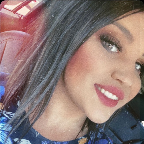 Meet your Posher, Jenah - Picture 1 of 1